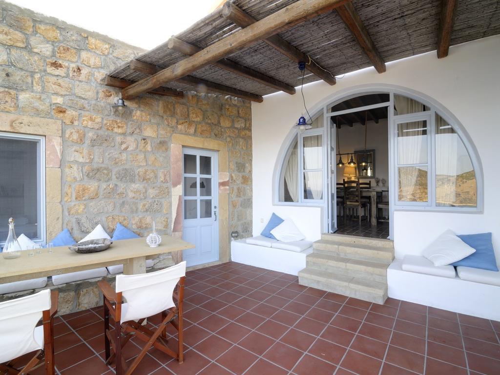 Onar Patmos Apartment Grikos Bay  Ruang foto